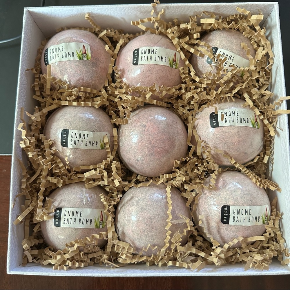 9 HALLU Gnome Fizz Bath Bomb Spa Pastel Pink & Gray with Pumice Stone in Center